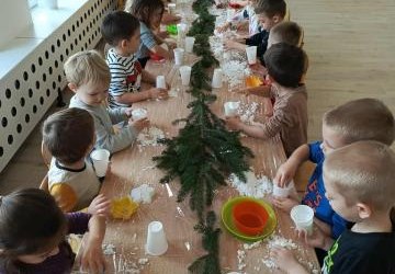 Śnieżne zabawy sensoryczne