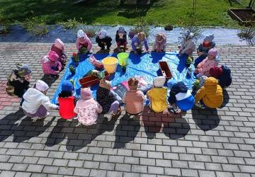 Let’s speak English -„In the garden”